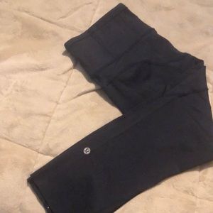 Lululemon fast and free navy blue crops